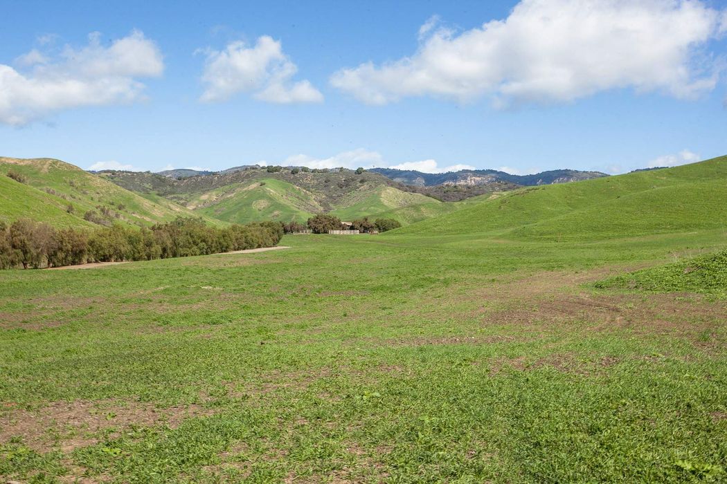 3739 Wheeler Canyon, Santa Paula, CA 93060 Sotheby's International