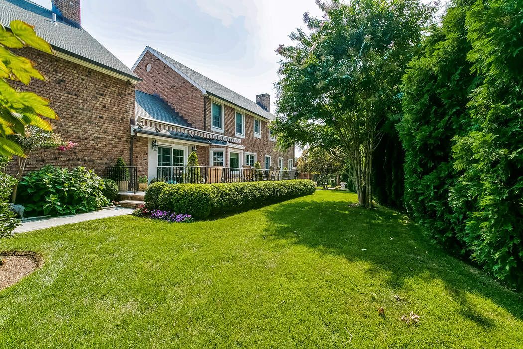 94 Byram Shore Road, Greenwich, CT 06831 Sotheby's International