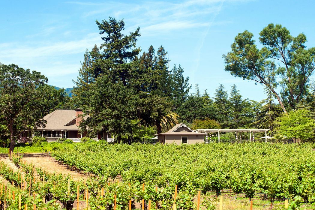 15190 Hwy 12, Glen Ellen, CA 95442 Sotheby's International Realty, Inc.