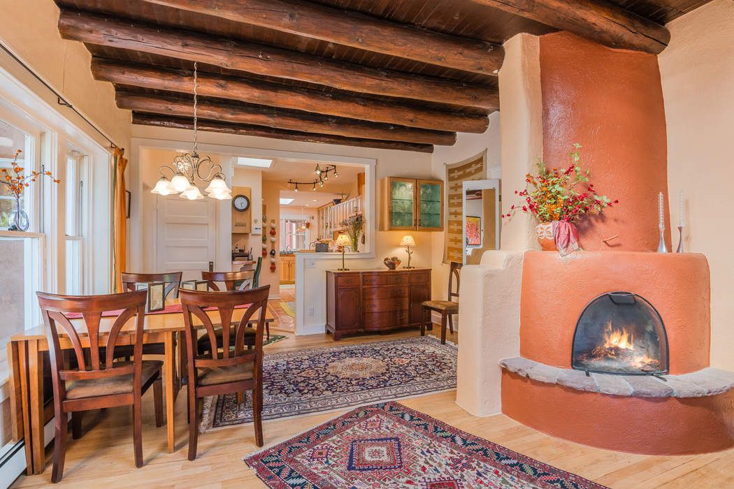 325 Lodge Rd , Santa Fe, NM 87501 Sotheby's International