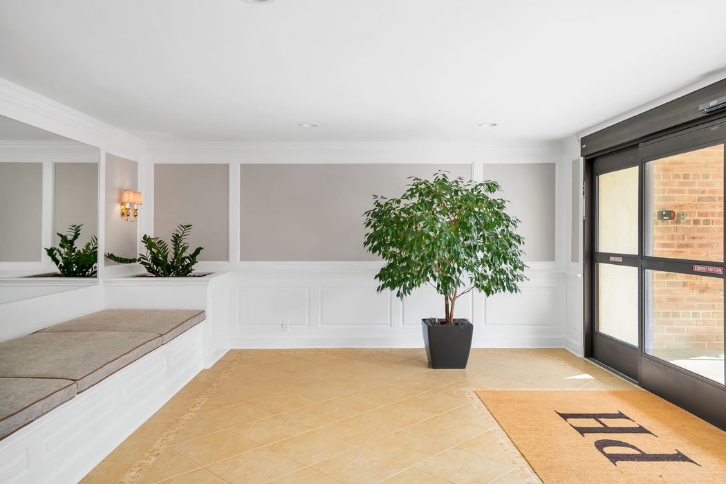 2 Putnam Hill Unit 1F, Greenwich, CT 06830 Sotheby's International