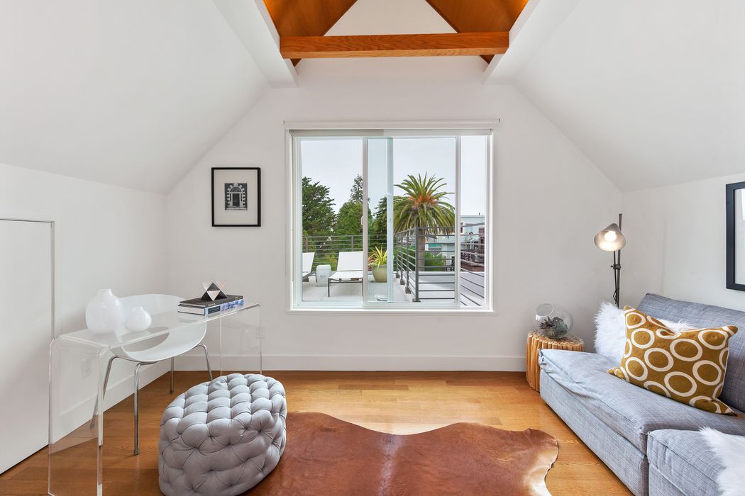 Modern Top Floor Eureka Valley Condo San Francisco, CA 94114 Sotheby's International Realty, Inc.