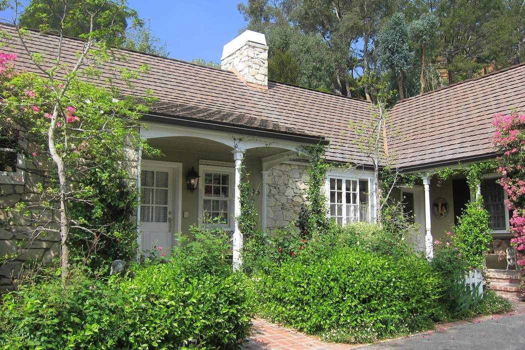 1395 N Doheny Drive, Los Angeles, CA 90069 Sotheby's International Realty, Inc.