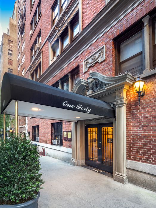 140 West 58th Street PHA, New York, NY 10019 Sotheby's International