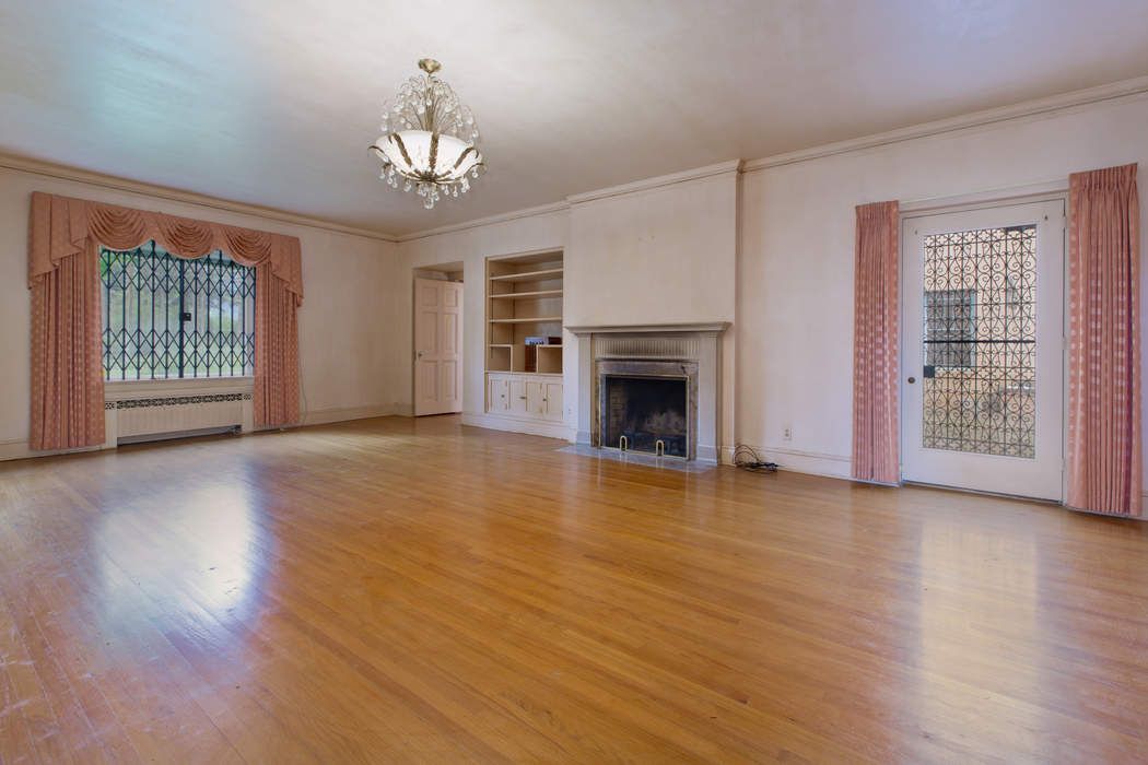 El Rancho De La Mariposa, Taos, NM 87571 Sotheby's International