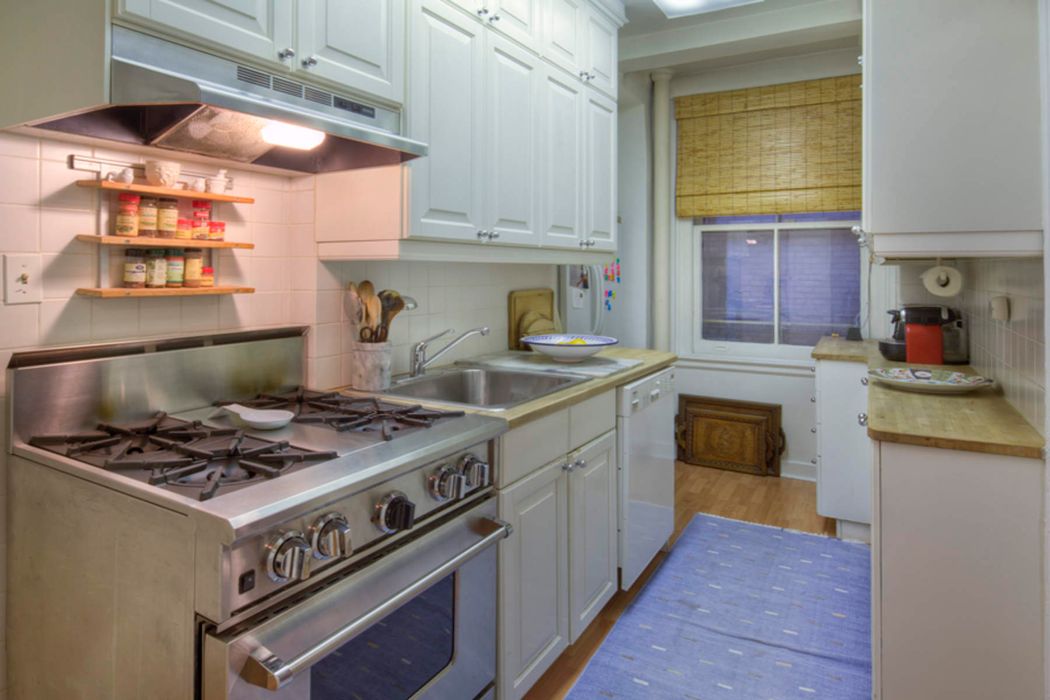 345 East 57th Street 3B New York, NY 10022 Sotheby's International