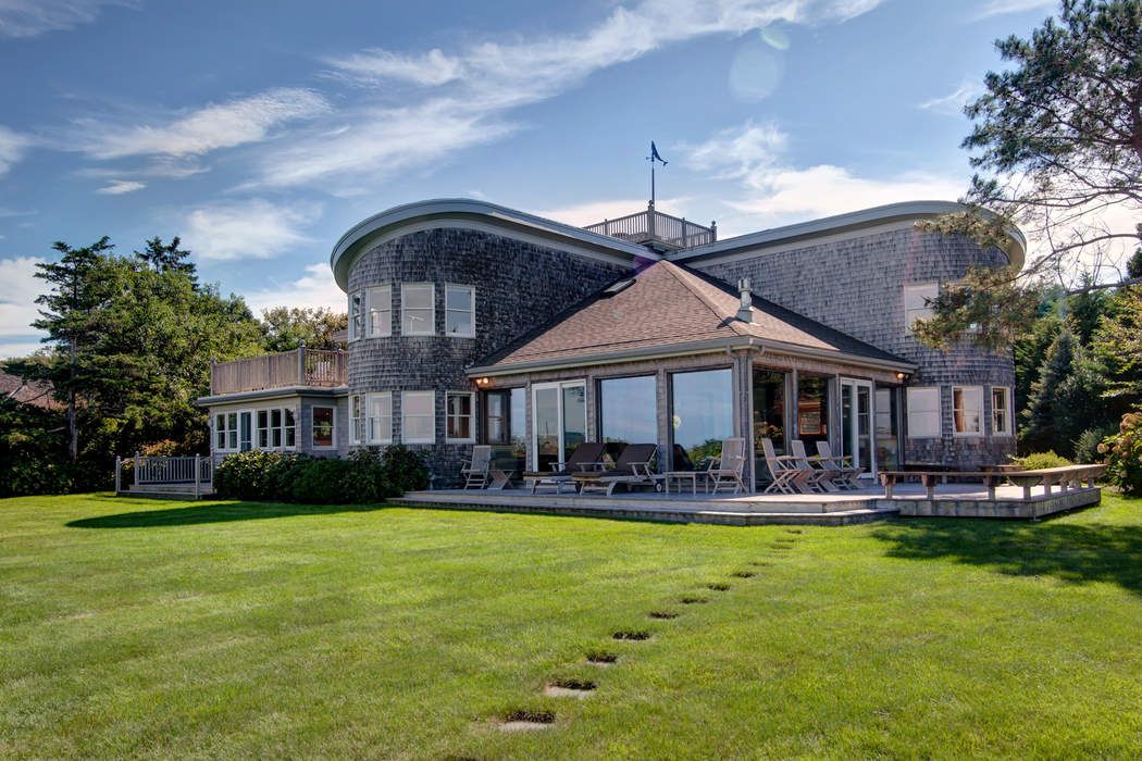 45 Gunning Point Avenue, Falmouth, MA 02540 Sotheby's International