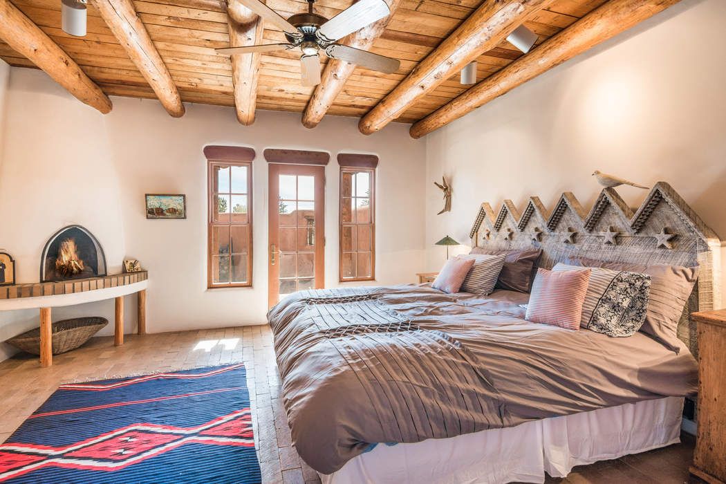 1006 Old Santa Fe Trail, Santa Fe, NM 87505 Sotheby's International