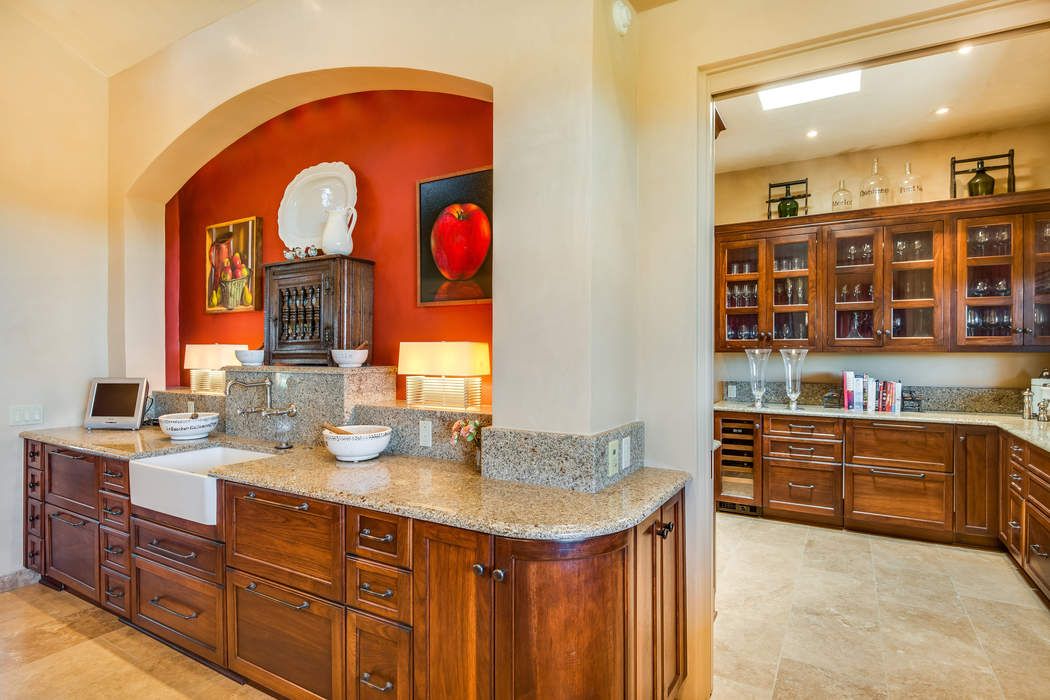 Hacienda Bella Vista, Santa Fe, NM 87506 Sotheby's International