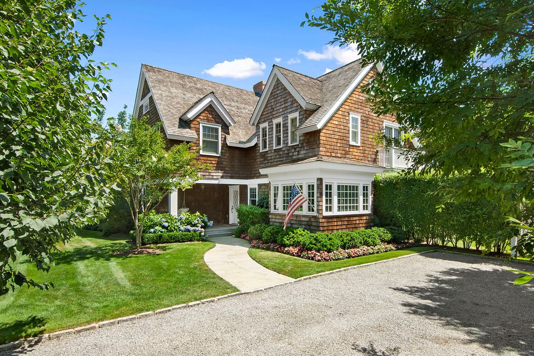 Immaculate Bridgehampton Village Bridgehampton, NY 11932 Sotheby's