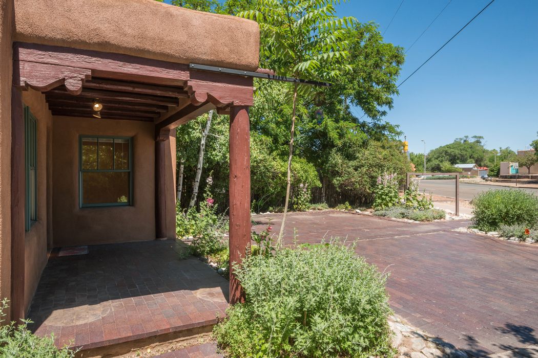 308 N Guadalupe St, Santa Fe, NM 87501 Sotheby's International Realty
