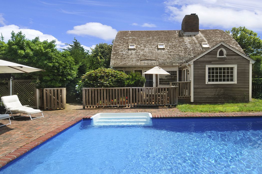 Bridgehampton Near the Ocean Bridgehampton, NY 11932 Sotheby's