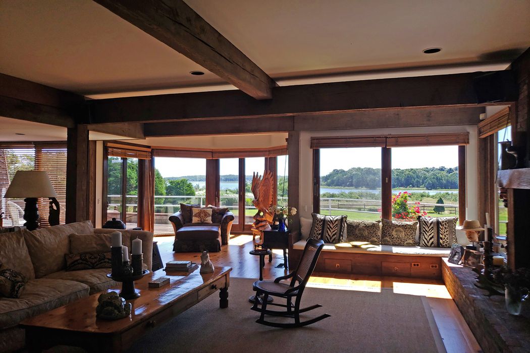 864 Springs Fireplace Road East Hampton Ny 11937 Sotheby S