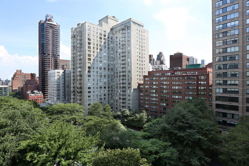 200 East 66th Street Apt 1004, New York, NY 10065