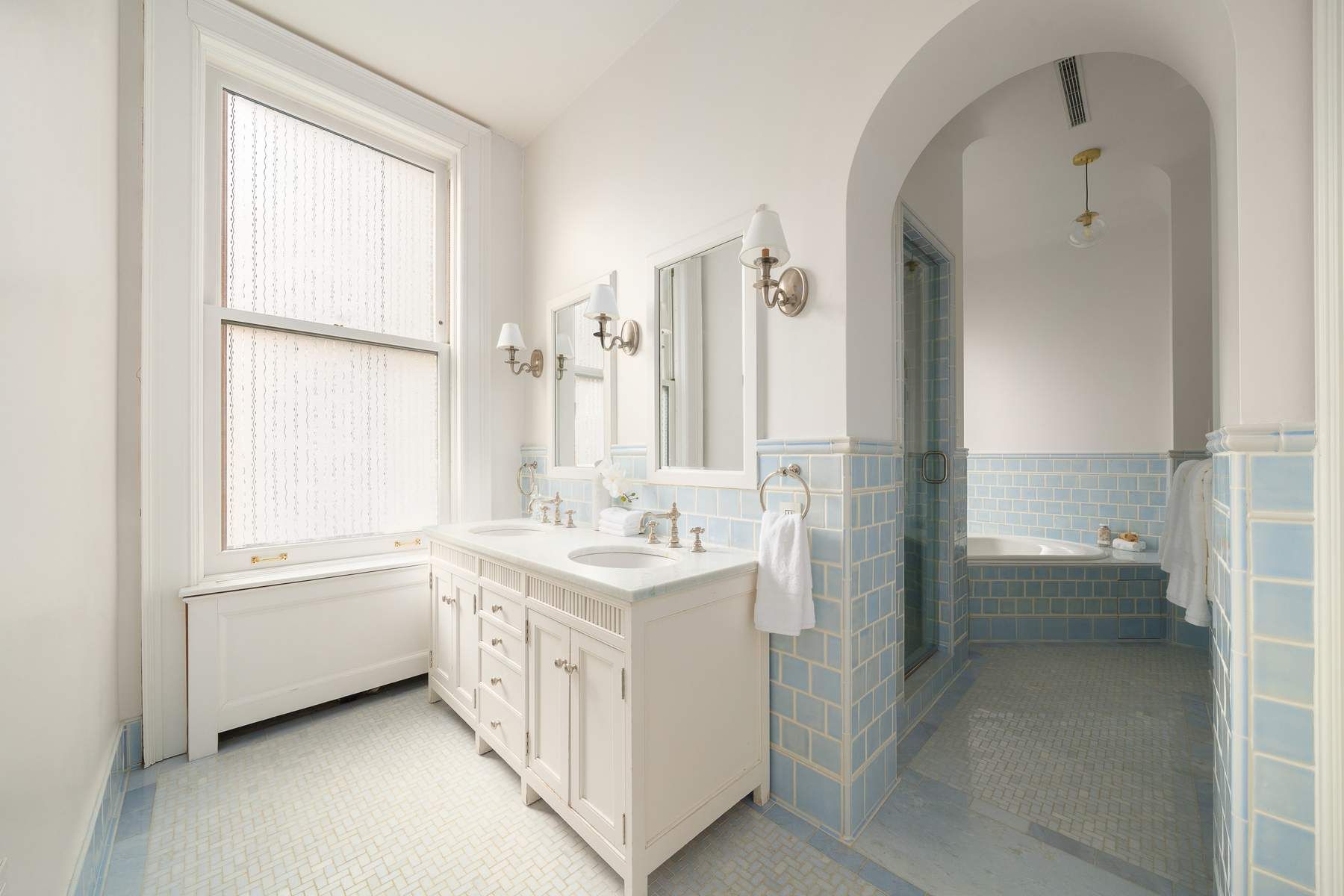 41 Riverside Drive, New York, NY 10023