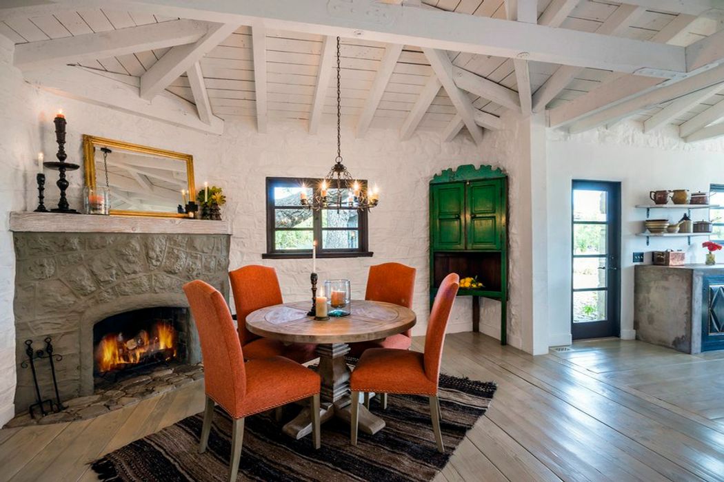 2196 Grand Avenue, Ojai, CA 93023 Sotheby's International Realty, Inc.