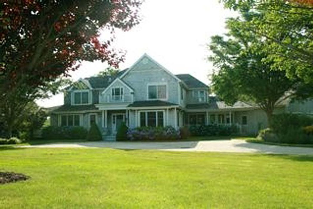 Water Mill South Overlooking Horse Farm Water Mill, NY 11976 Sotheby