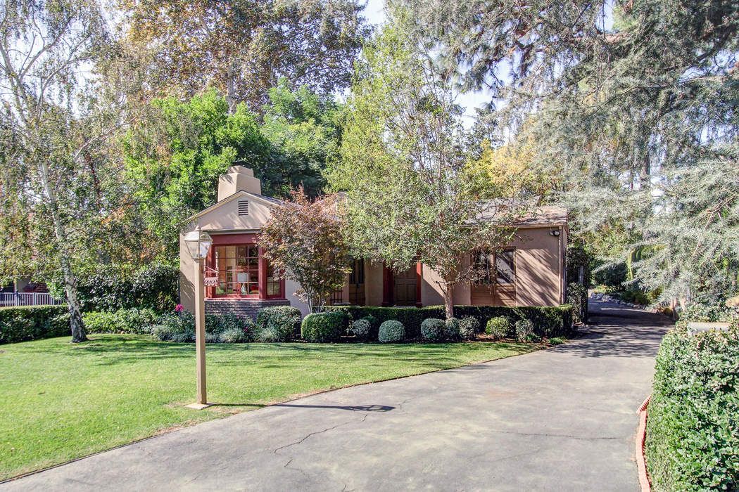 2021 Hill Avenue, Altadena, CA 91001 Sotheby's International Realty, Inc.