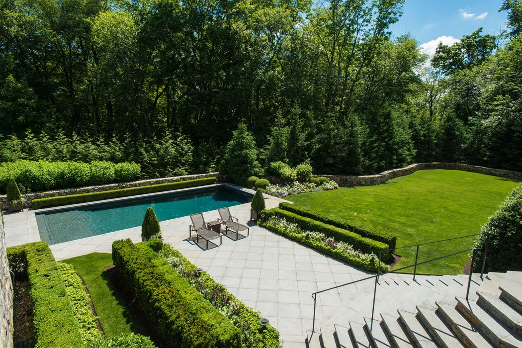 5 Old Round Hill Lane, Greenwich, CT 06831 Sotheby's International