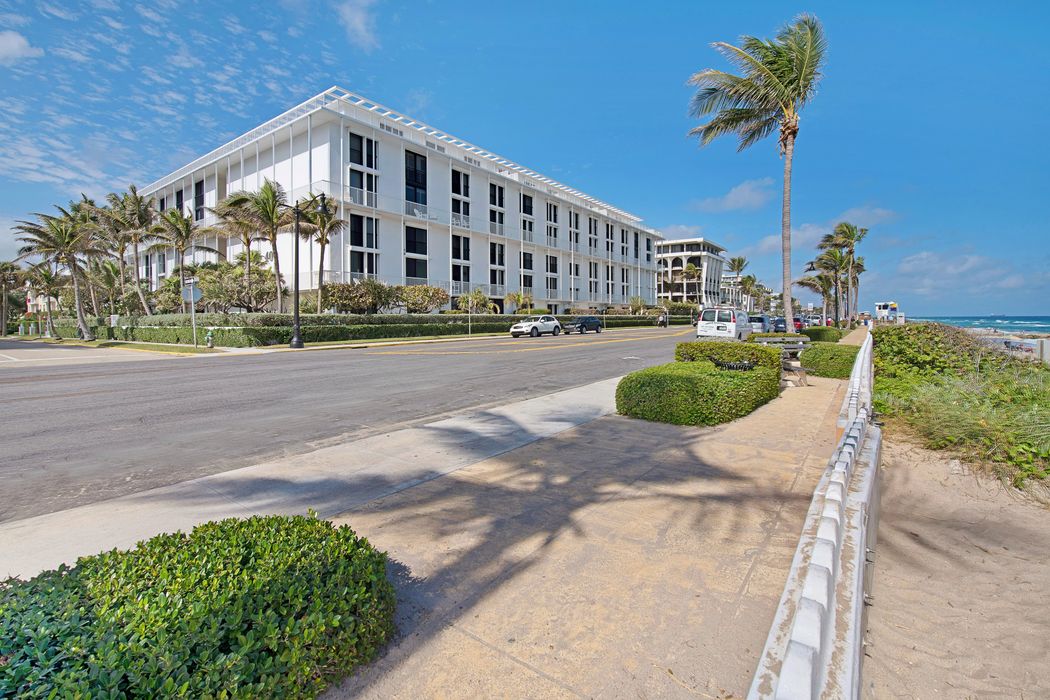 400 S Ocean Blvd Apt 424, Palm Beach, FL 33480 Sotheby's International Realty, Inc.