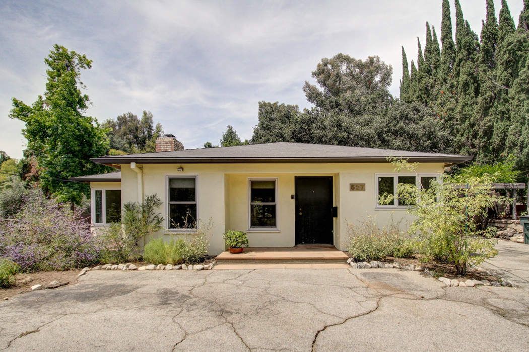 527 La Loma Road, Pasadena, CA 91105 Sotheby's International Realty, Inc.