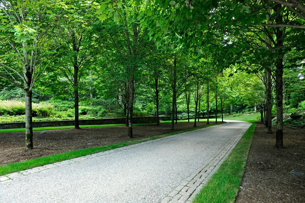 105 Conyers Farm Drive, Greenwich, CT 06831 Sotheby's International