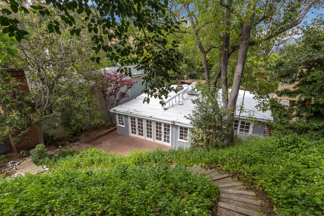 8821 Lookout Mountain Avenue, Los Angeles, CA 90046 Sotheby's