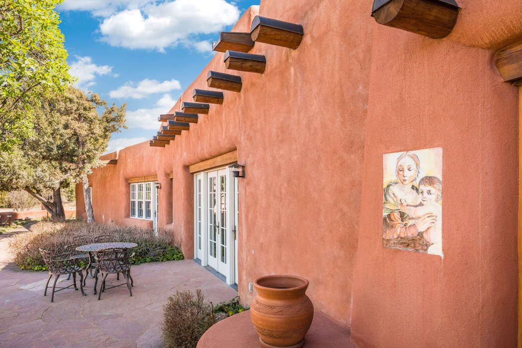 1006 Old Santa Fe Trail, Santa Fe, NM 87505 Sotheby's International