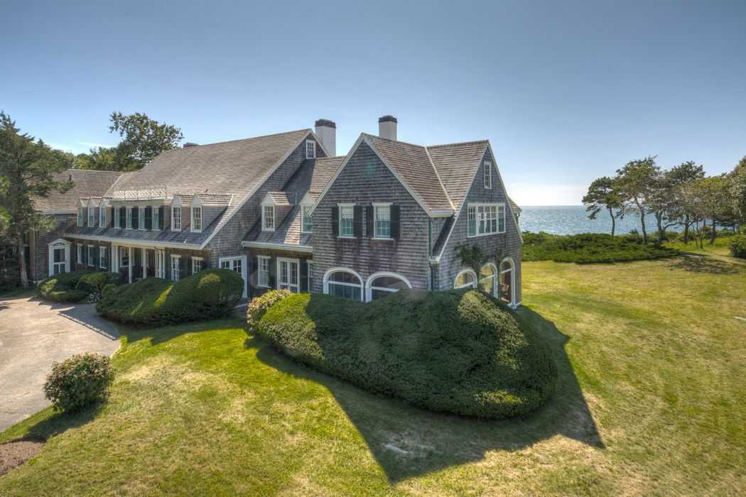 188 Gansett Road, Woods Hole, MA 02543 Sotheby's International Realty, Inc.