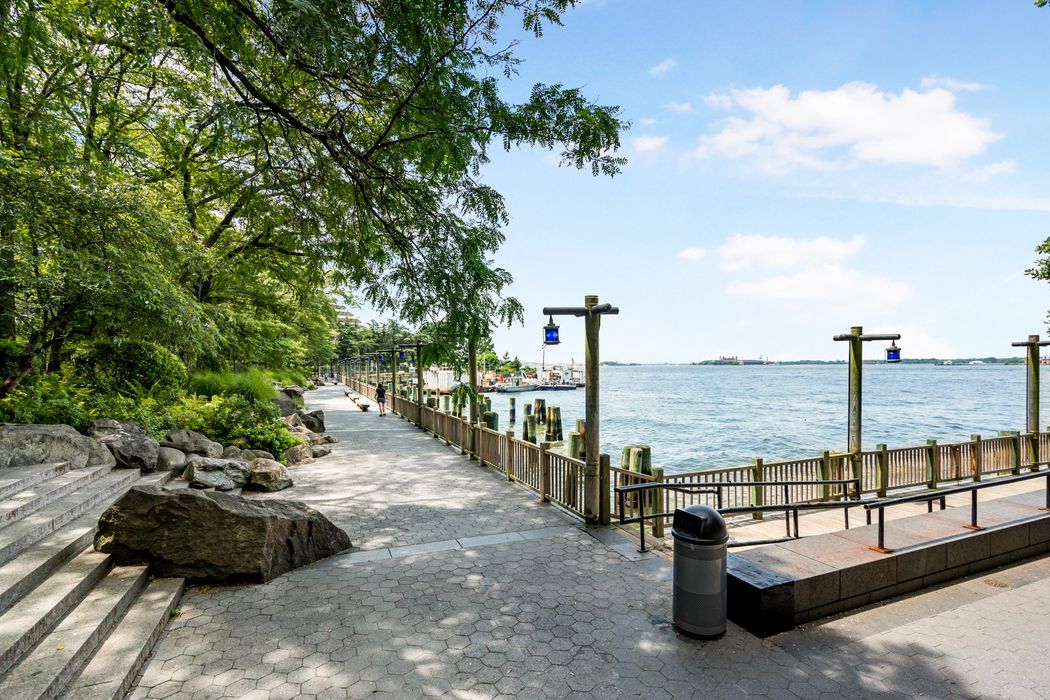 99 Battery Place Apt 19F, New York, NY 10280 Sotheby's International