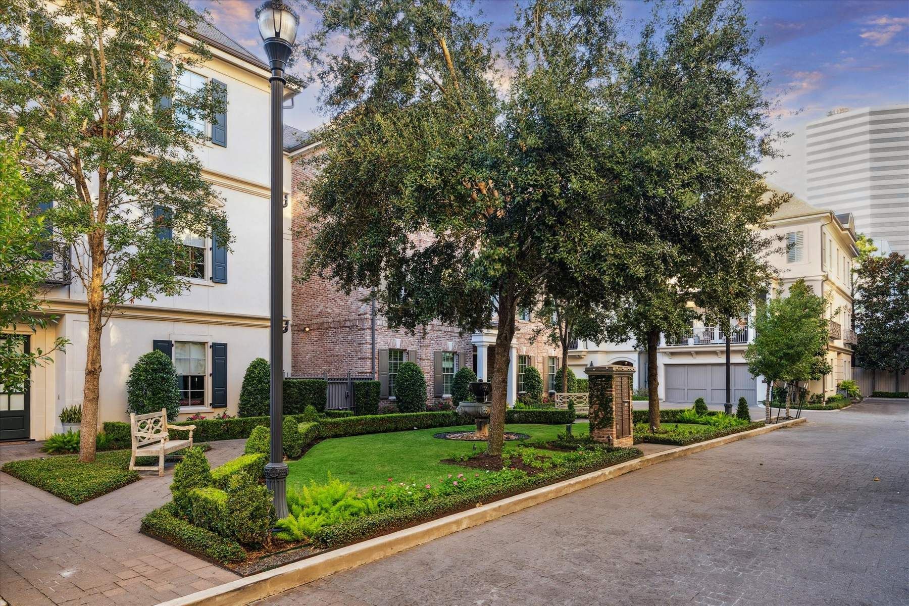 2127 Bancroft Street, Houston, TX 77027