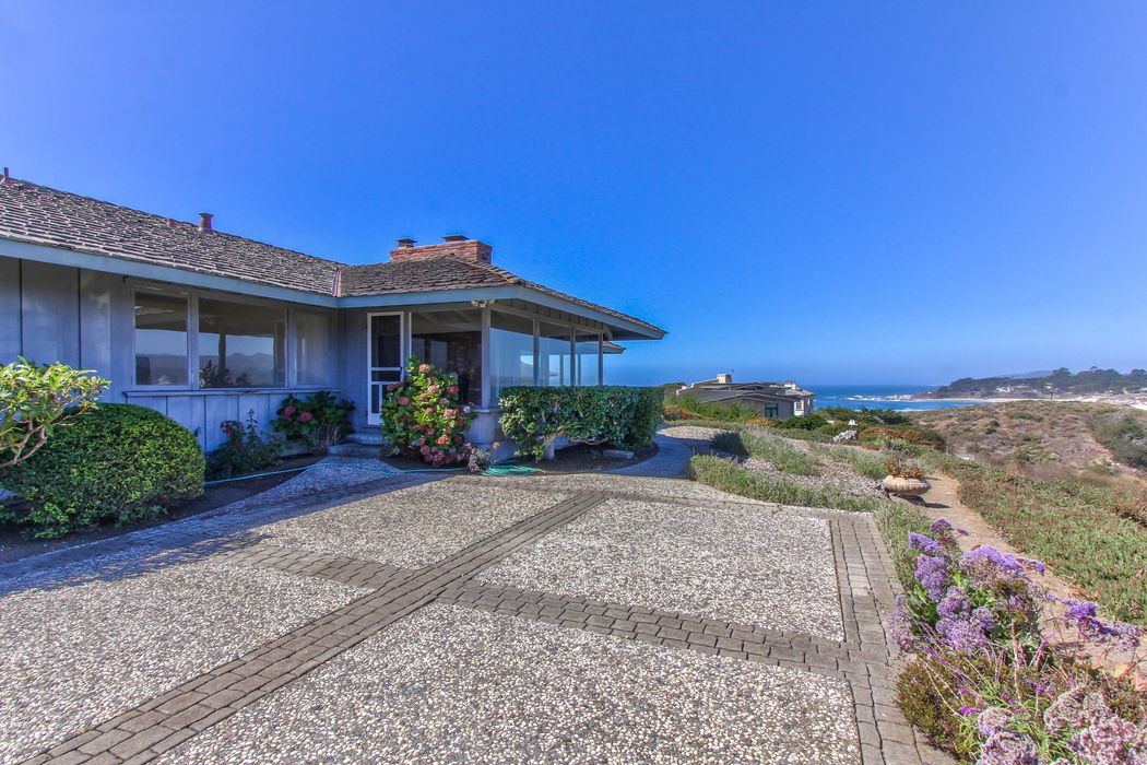2755 Ribera Road, Carmel, CA 93923 Sotheby's International Realty, Inc.