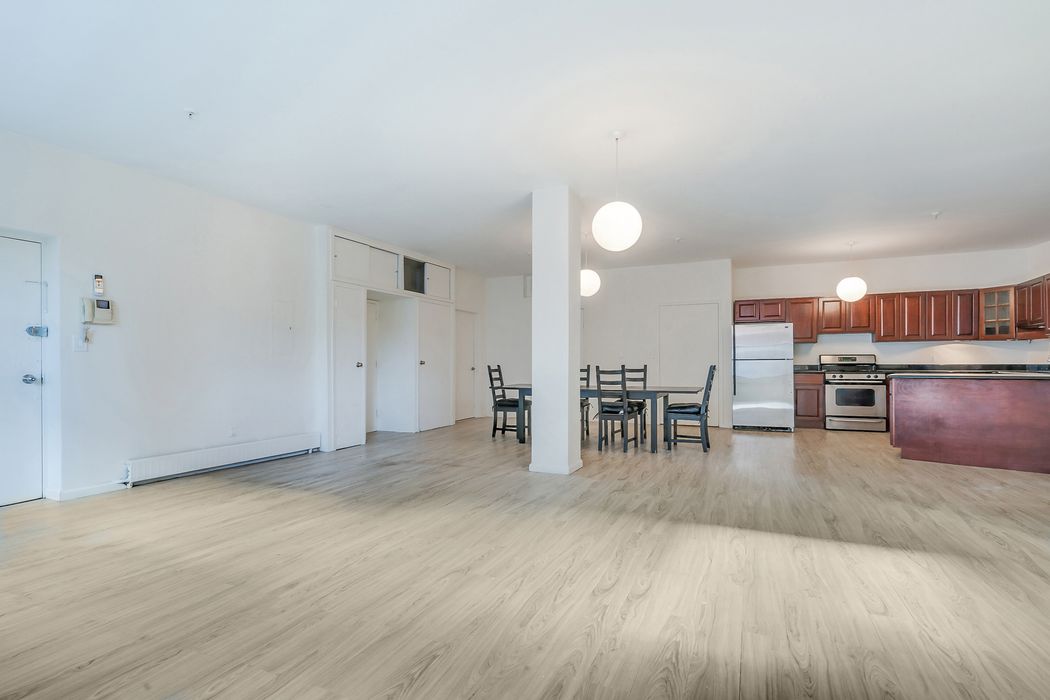 53 Eagle Street Loft Apt, Brooklyn, NY 11222 Sotheby's International Realty, Inc.