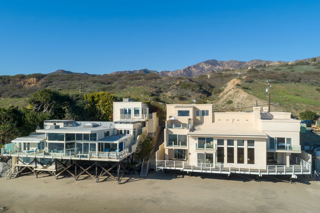 24314 Malibu Road, Malibu, CA 90265 Sotheby's International Realty, Inc.