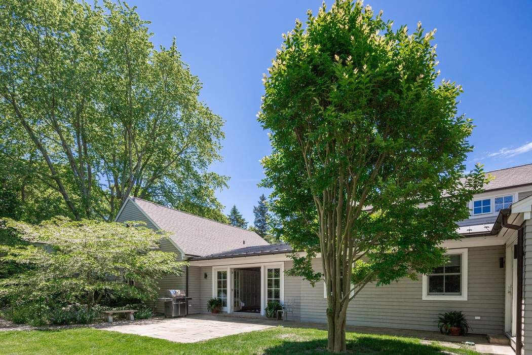 319 Madison Street, Sag Harbor, NY 11963 Sotheby's International