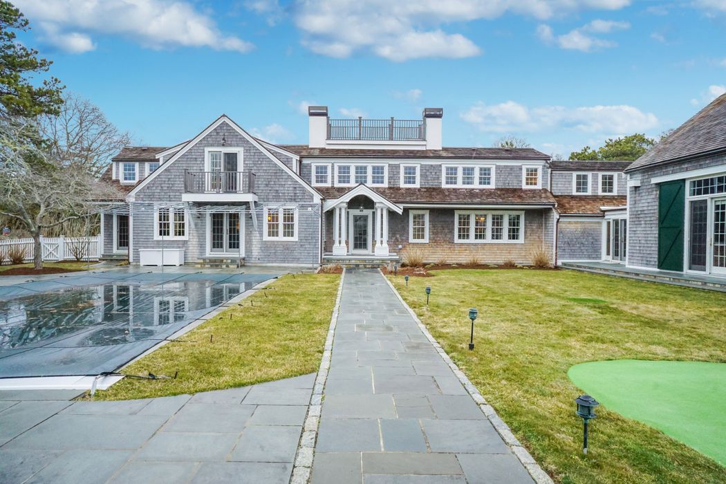 19 Ocean Avenue, Hyannisport, MA 02647 Sotheby's International Realty