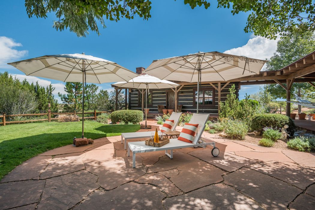 12 Via Estancia, Santa Fe, NM 87506 Sotheby's International Realty, Inc.