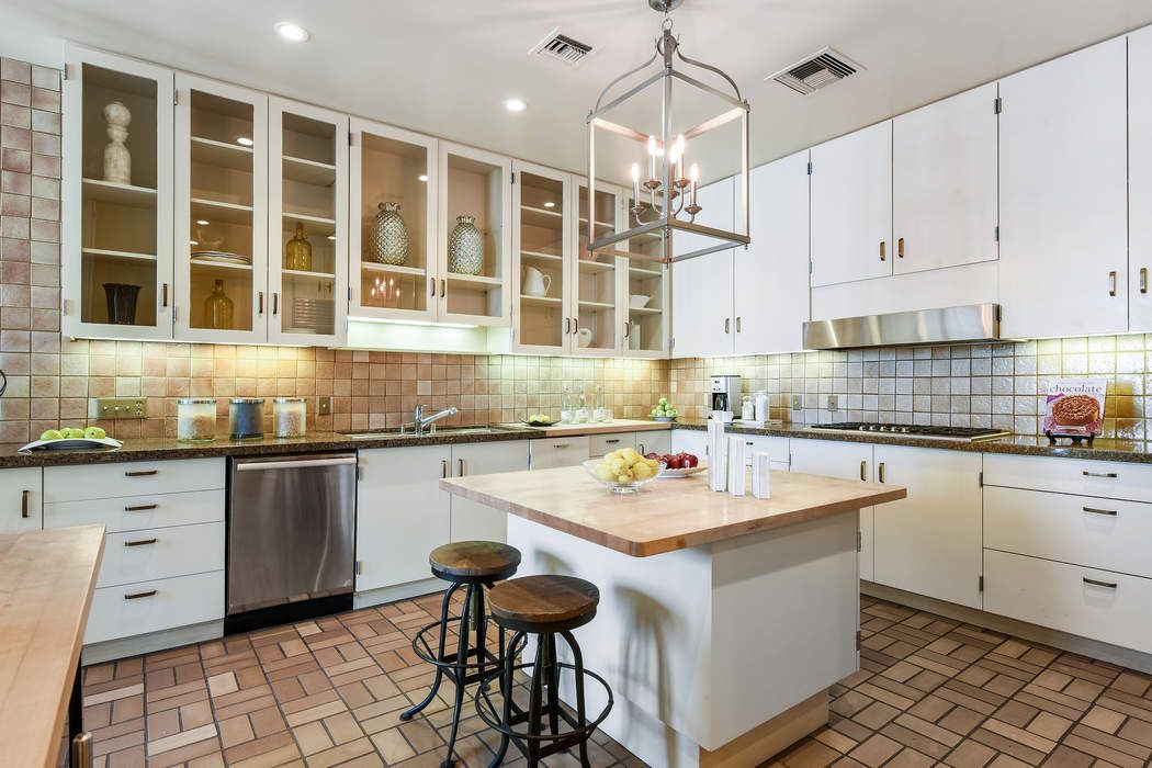 1020 Vallejo St Apt 4 San Francisco CA 94133 Sotheby s 