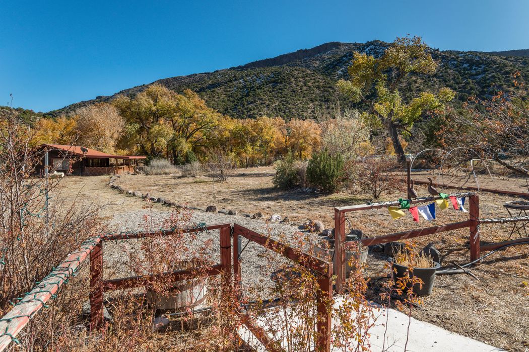 Embudo Station, Embudo, NM 87531 Sotheby's International Realty, Inc.