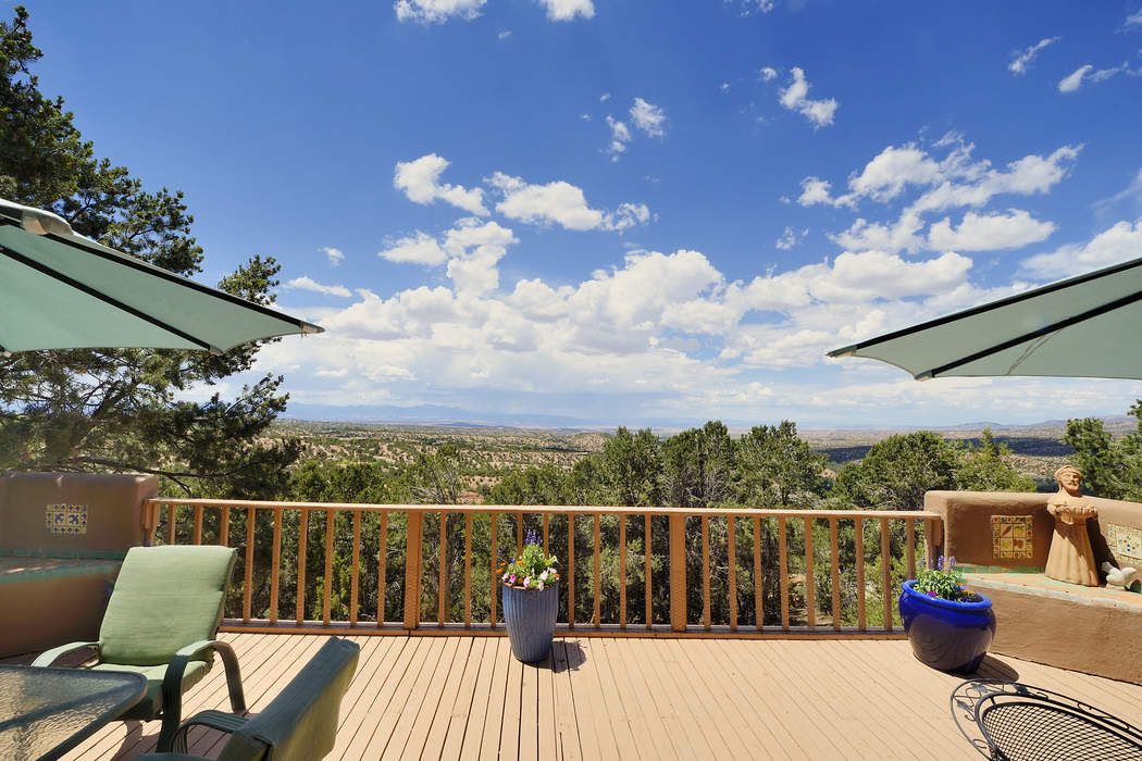 145 Brownell Howland Rd, Santa Fe, NM 87501 Sotheby's International Realty, Inc.