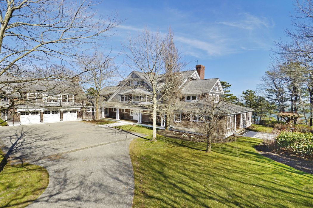 1424 Main Street, Cotuit, MA 02635 Sotheby's International Realty, Inc.