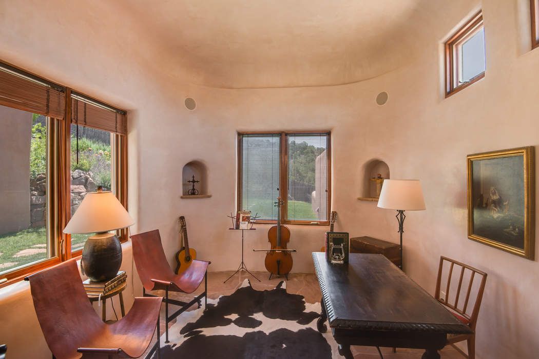 1062 Sierra Del Norte, Santa Fe, NM 87501 Sotheby's International
