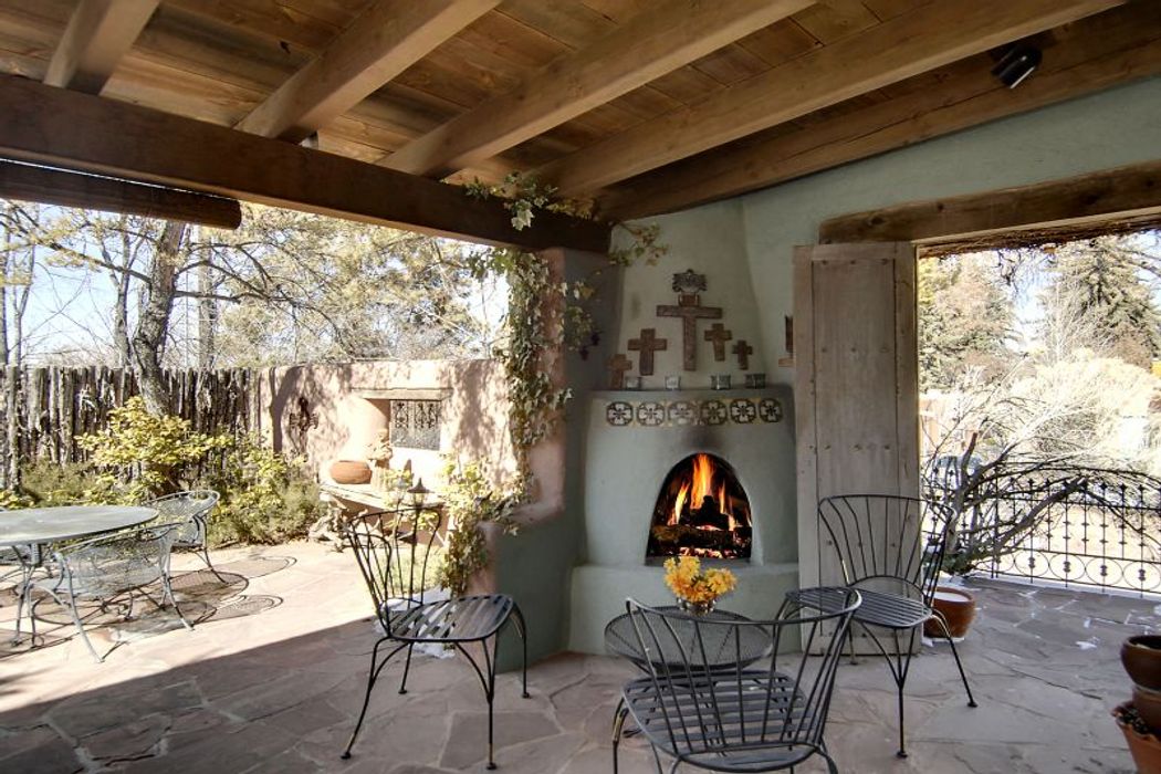 458 Camino De Las Animas, Santa Fe, NM 87505 Sotheby's International