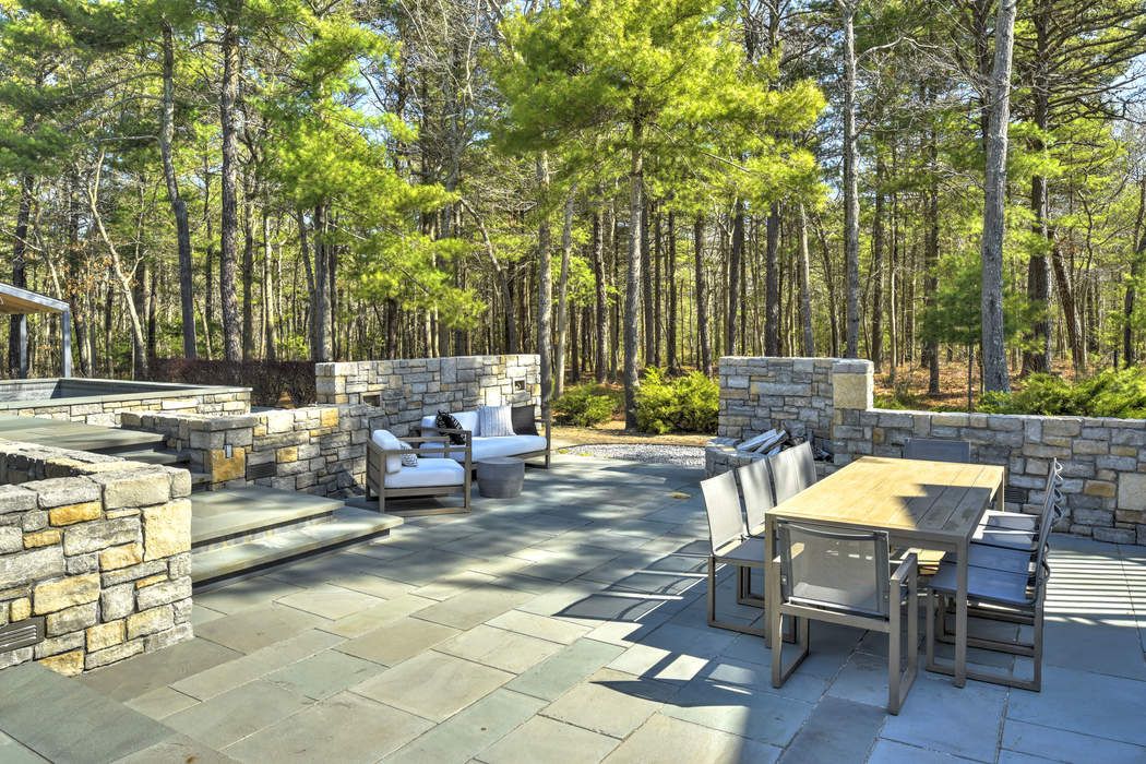 154 Swamp Road, East Hampton, NY 11937 Sotheby's International Realty