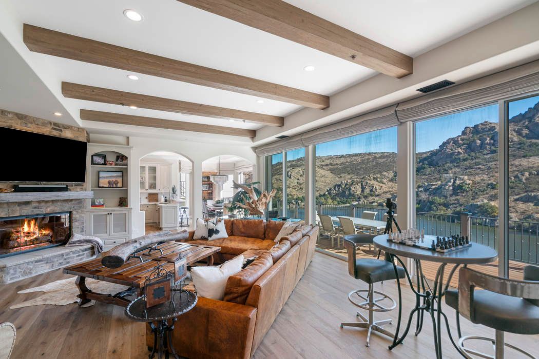 2102 Trentham Road, Lake Sherwood, CA 91361 Sotheby's International