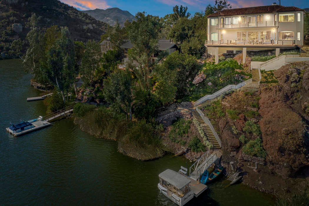 2102 Trentham Road, Lake Sherwood, CA 91361 Sotheby's International