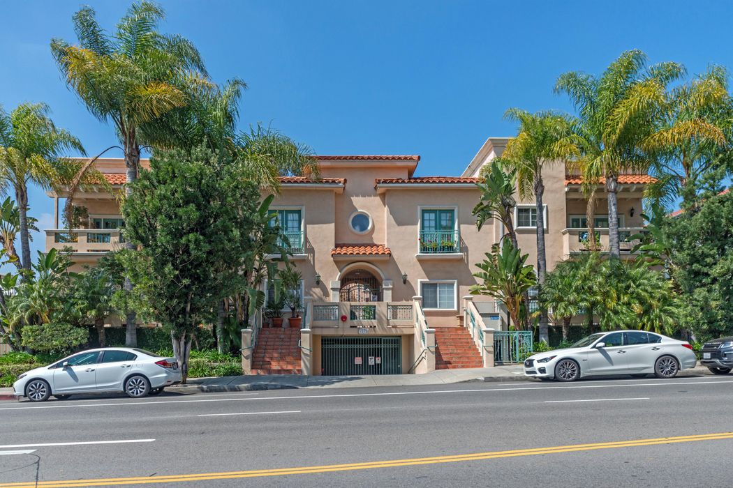 1515 N. Fairfax Ave #9 , Los Angeles, CA 90046 | Sotheby's ...