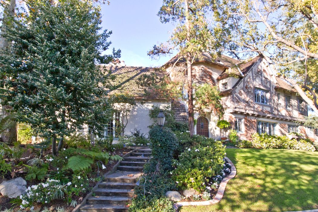 233 Hillside Road, South Pasadena, CA 91030 Sotheby's International
