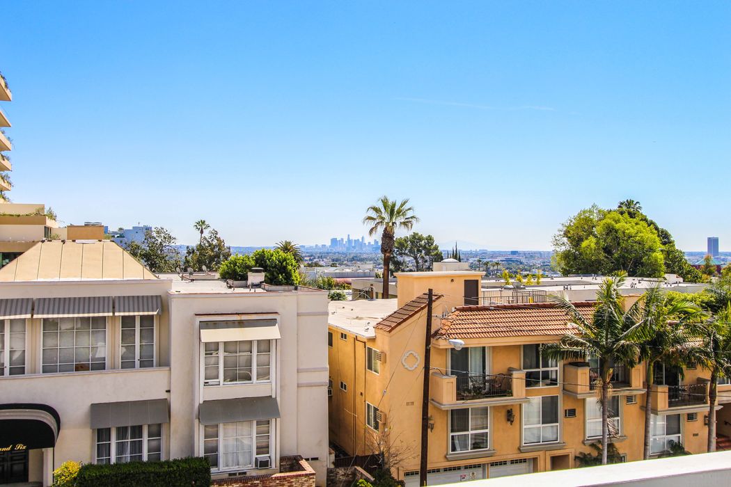 999 N. Doheny Drive 305, Los Angeles, CA 90069 Sotheby's