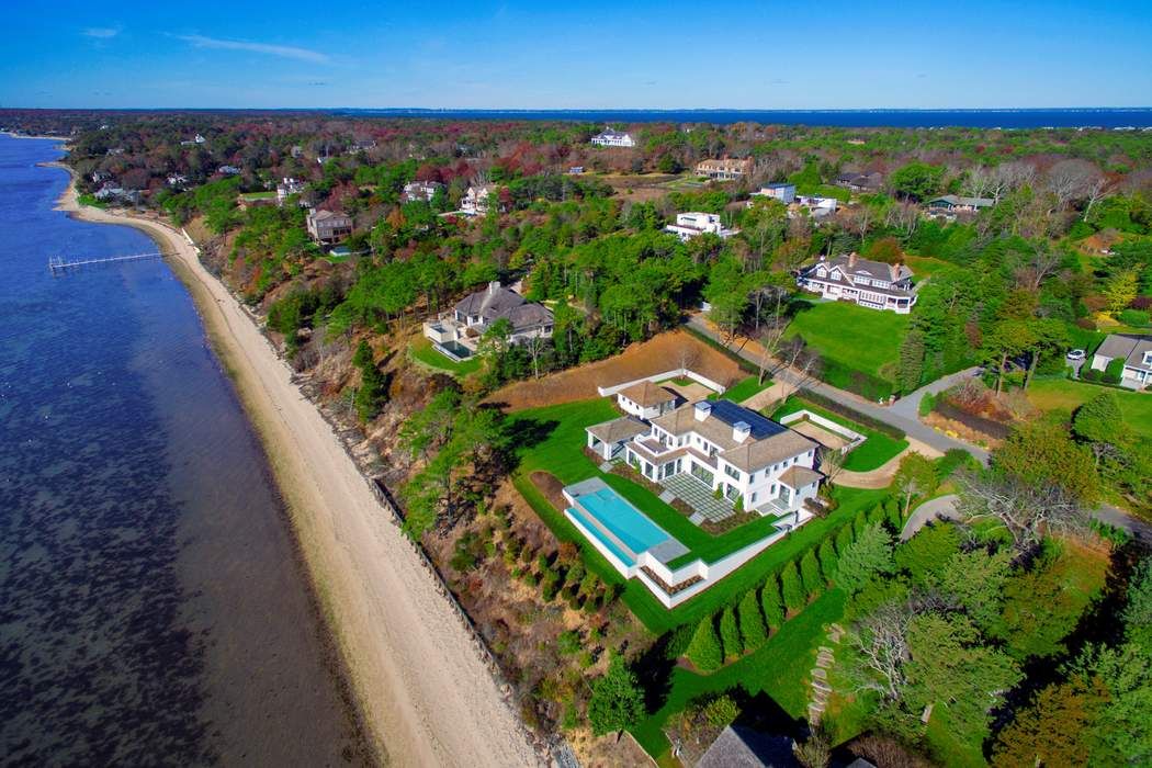 32 Westway Drive, Southampton, NY 11968 Sotheby's International